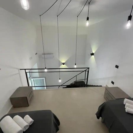 B&B Vittoria Napoli Bagian luar foto