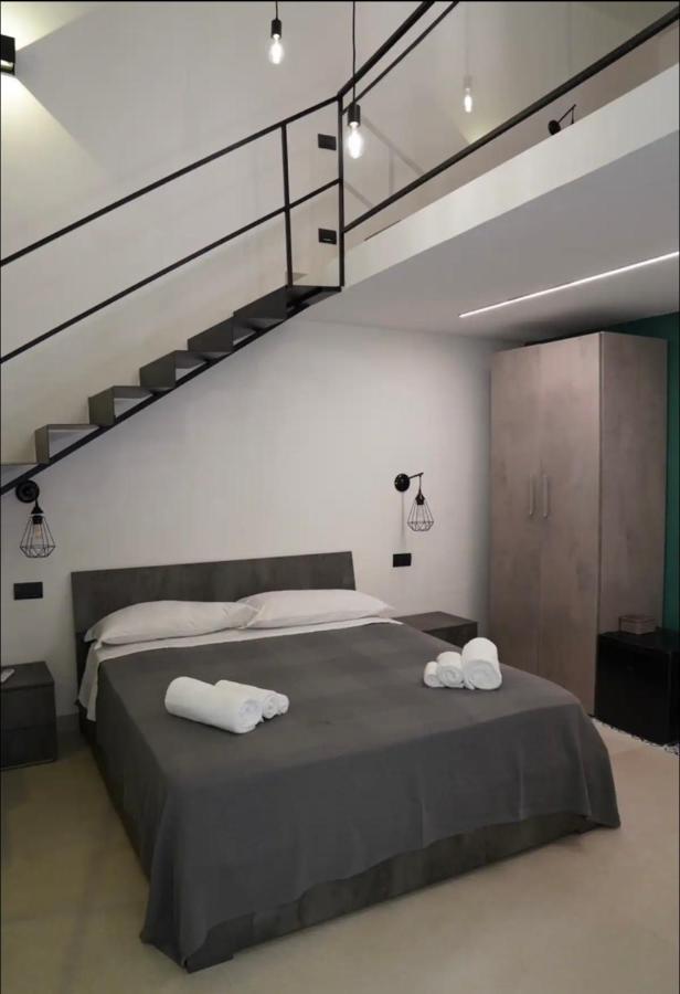 B&B Vittoria Napoli Bagian luar foto