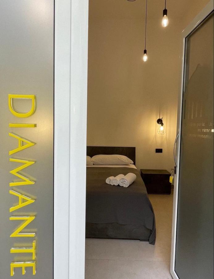 B&B Vittoria Napoli Bagian luar foto